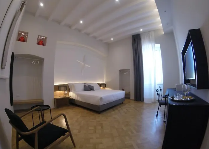 Palazzo Marina 3* טרני