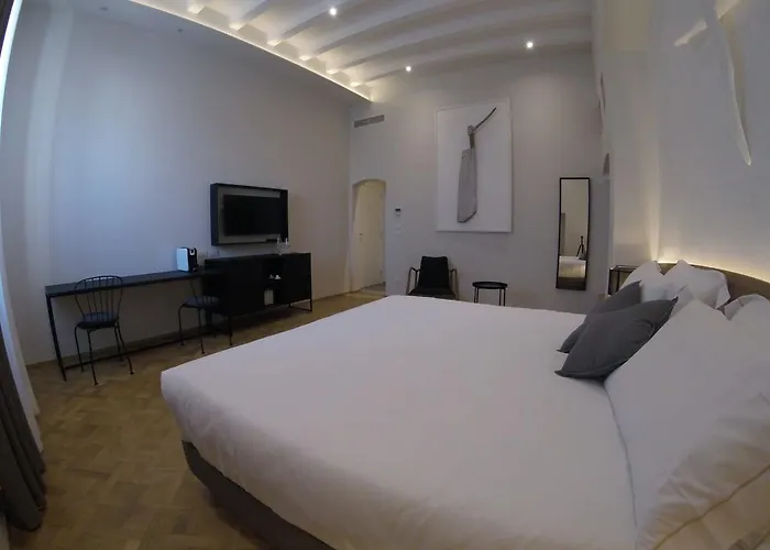 Palazzo Marina 3* トラーニ